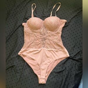 Haute Monde Lace Bodysuit in Soft Pink